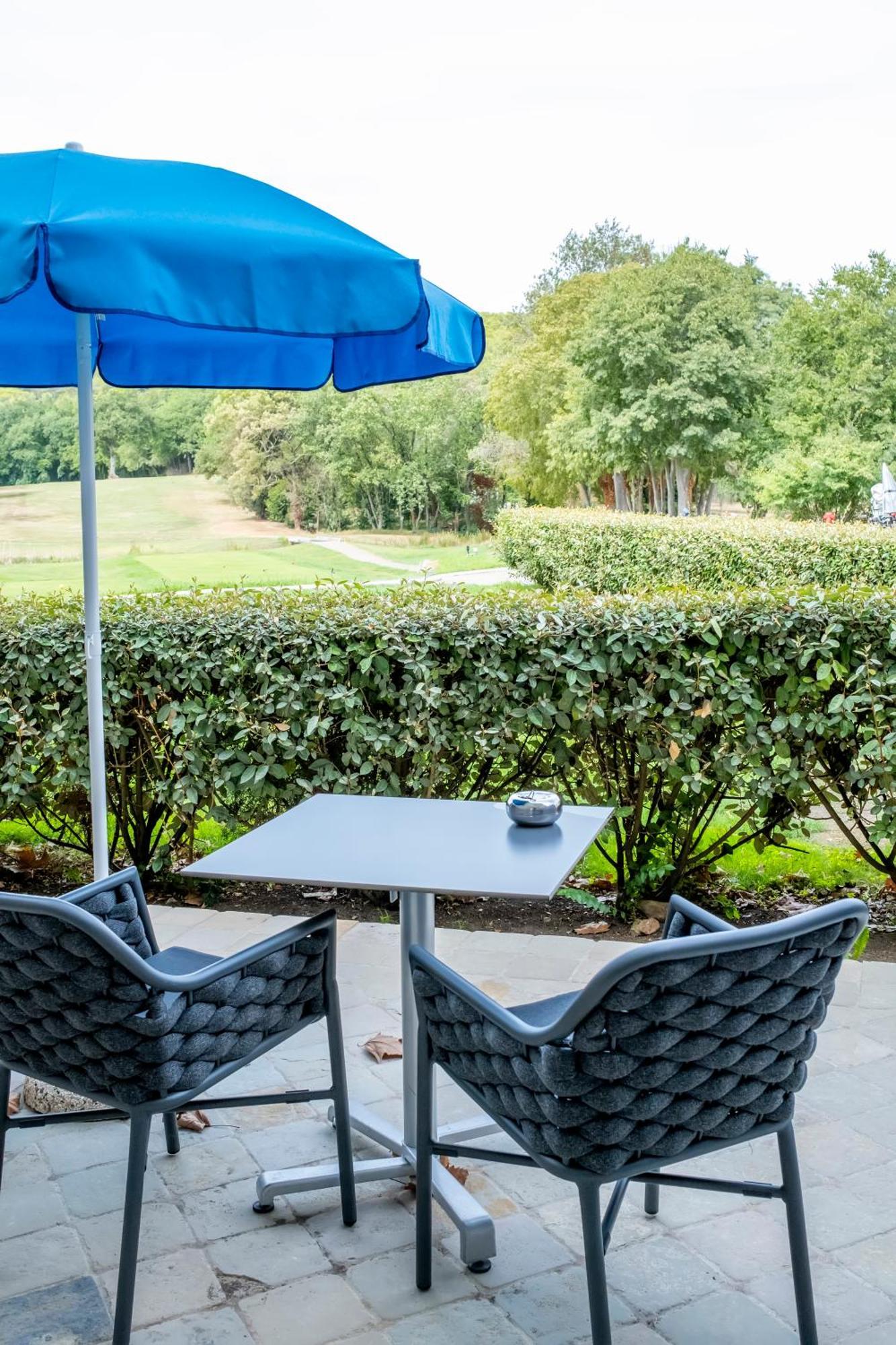 Hotel Golf & Spa Chateau De La Begude The Originals Collection Valbonne Exterior foto
