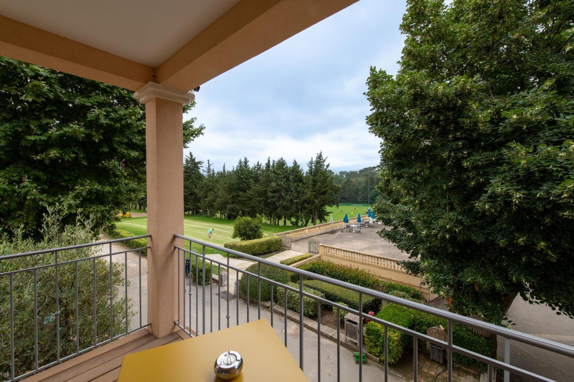 Hotel Golf & Spa Chateau De La Begude The Originals Collection Valbonne Exterior foto